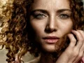 لعبة Curly Hair Female Jigsaw على الانترنت