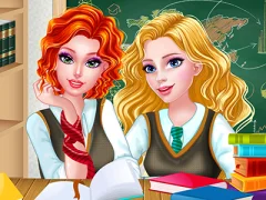 لعبة Princesses at Royal College على الانترنت