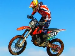 لعبة Flying Dirt Bike Stunts Puzzle على الانترنت