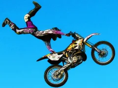 لعبة Crazy Motocross Jumps Jigsaw على الانترنت