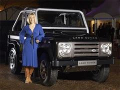 لعبة Land Rover Defender SVX Slide على الانترنت