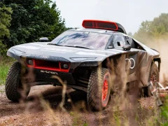 لعبة Audi RS Q Dakar Rally Slide على الانترنت