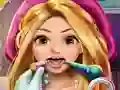 لعبة Blonde Princess Real Dentist على الانترنت