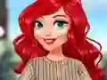 لعبة #BFFs What's In My Bag Challenge على الانترنت
